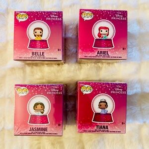 Funko Pop! Disney Princess Figure Snowglobe